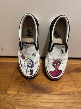 Vans Sneakers - White / Black with Spider Characters